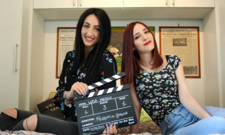 GIORGIA PALLADINI E GIULIA NAPPI DURANTE LE RIPRESE DEL VIDEO IRENE